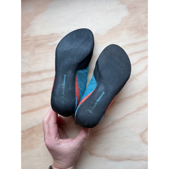 Black Diamond Momentum Kids Climbing Shoes Blue Red Mismatched 3(left) 4(right) - Picture 7 of 12